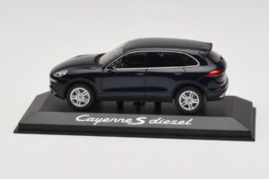 Porsche Cayenne 958 S Diesel Blue Metallic Minichamps 1:43 WAP0200080E Metal