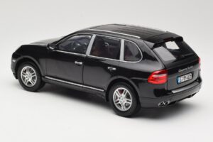 Porsche Cayenne Turbo 957 Czarny Norev 1:18 WAP02112317 Metal — zdjęcie 7 z 8