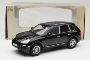 Porsche Cayenne Turbo 957 Czarny Norev 1:18 WAP02112317 Metal — zdjęcie 8 z 8