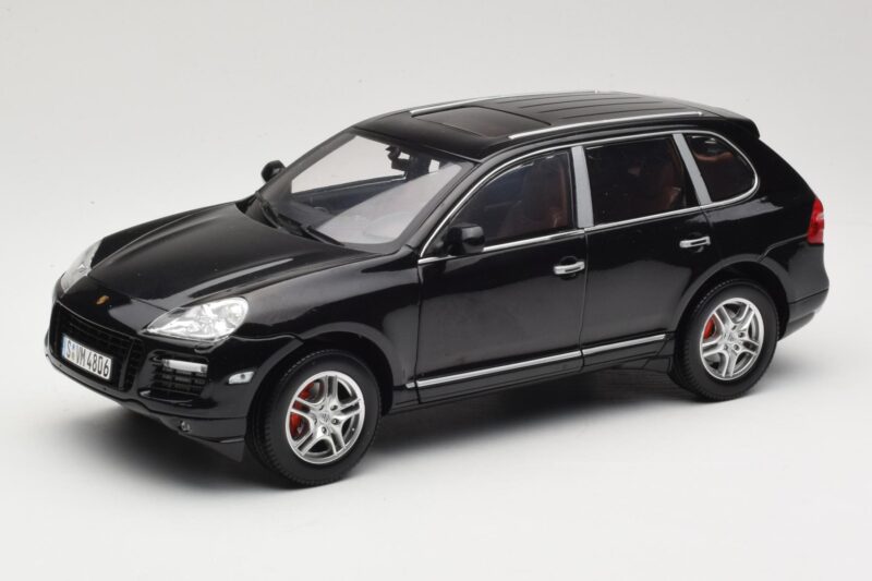 Porsche Cayenne Turbo 957 Czarny Norev 1:18 WAP02112317 Metal