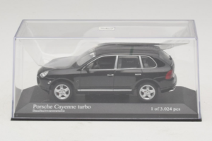 Porsche Cayenne 955 Turbo Black Metallic Minichamps 1:43 400061080 Metal — zdjęcie 4 z 5