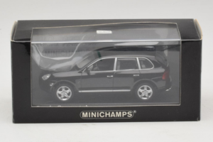 Porsche Cayenne 955 Turbo Black Metallic Minichamps 1:43 400061080 Metal — zdjęcie 5 z 5