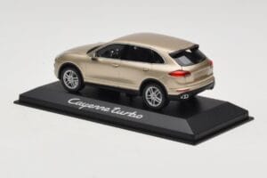 Porsche Cayenne 958 Turbo Złoty Minichamps 1:43 WAP0200050E Metal — zdjęcie 3 z 4