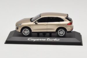 Porsche Cayenne 958 Turbo Złoty Minichamps 1:43 WAP0200050E Metal