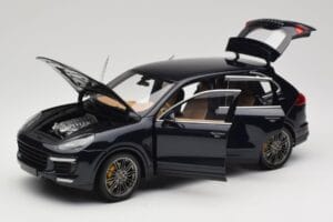 Porsche Cayenne Turbo S 958 Blue Metallic Minichamps 1:18 110064001 Metal — zdjęcie 2 z 8