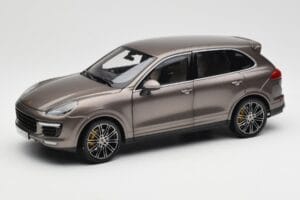 Porsche Cayenne E2 Turbo S Umbra Metaliczny Minichamps 1:18 WAP0213020F Metal