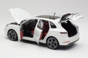 Porsche Cayenne 9YA Turbo Biały Metallic Minichamps 1:18 155042560 Metal — zdjęcie 5 z 8
