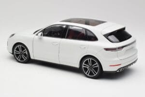 Porsche Cayenne 9YA Turbo Biały Metallic Minichamps 1:18 155042560 Metal — zdjęcie 7 z 8