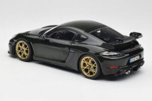 Porsche Cayman GT4 RS 982 Weissach Package Brewster Green Norev 1:18 187250 Metal — zdjęcie 7 z 8