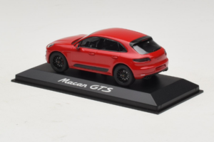 Porsche Macan 95B GTS Czerwony Minichamps 1:43 WAP0206030G Metal — zdjęcie 3 z 5