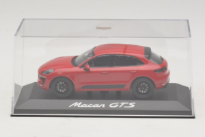 Porsche Macan 95B GTS Czerwony Minichamps 1:43 WAP0206030G Metal — zdjęcie 4 z 5