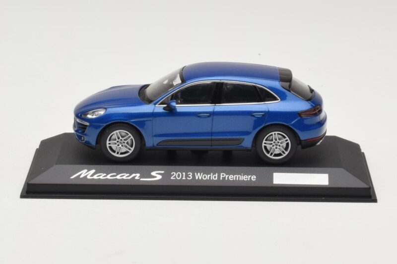 Porsche Macan 95B S Niebieski World Premiere Minichamps 1:43 WAP0201550E Metal
