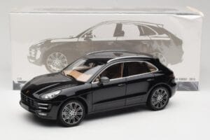 Porsche Macan Turbo 95B Black Metallic Minichamps 1:18 110062502 Metal — zdjęcie 8 z 8