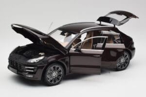 Porsche Macan 95B Turbo Mahoń Metalik Minichamps 1:18 110062500 Metal — zdjęcie 2 z 8