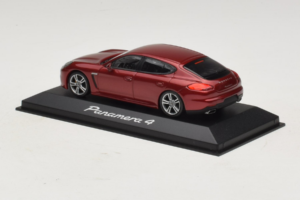 Porsche Panamera 970 4 Red Metallic Minichamps 1:43 WAP0201250E Metal — zdjęcie 3 z 5