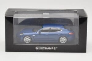 Porsche Panamera 970 4S Blue Metallic Minichamps 1:43 WAP0200419 Metal — zdjęcie 3 z 3