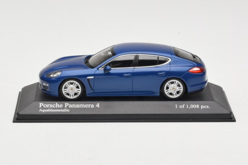 Porsche Panamera 970 4S Blue Metallic Minichamps 1:43 Porsche Panamera 970 4S Blue Metallic Minichamps 1:43 WAP0200419 Metal