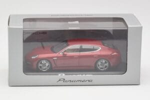 Porsche Panamera 970 Czerwony Minichamps 1:43 WAP02000119 Metal — zdjęcie 4 z 4