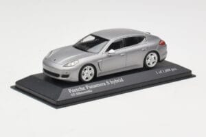 Porsche Panamera 970 S Hybrid Srebrny Minichamps 1:43 400068250 Metal — zdjęcie 2 z 4