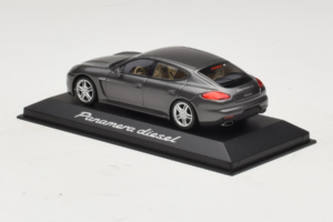 Porsche Panamera 970 Diesel Grey Metallic Minichamps 1:43 WAP0202300E Metal — zdjęcie 3 z 4