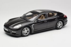 Porsche Panamera Turbo 970 Czarny Maisto 1:18 36197 Metal