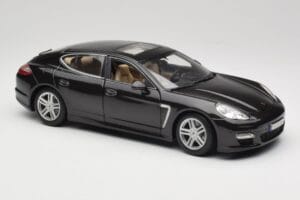 Porsche Panamera Turbo 970 Czarny Maisto 1:18 36197 Metal — zdjęcie 6 z 8