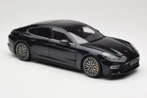 Porsche Panamera 971 Turbo S Niebieski Metallic Minichamps 1:18 113061075 Metal — zdjęcie 6 z 8