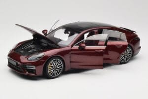 Porsche Panamera 971 Turbo S Czerwony Metallic Minichamps 1:18 113061077 Metal — zdjęcie 2 z 8