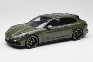 Porsche Panamera Turbo S 971 Sport Turismo Zielony GT Spirit 1:18 GT447 Żywica