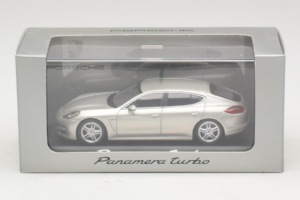 Porsche Panamera 970 Turbo Srebrny Minichamps 1:43 WAP02000519 Metal — zdjęcie 5 z 5