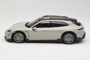 Porsche Taycan Cross Turismo Turbo S Chalk Grey Minichamps 1:18 155069302 Metal — zdjęcie 3 z 6