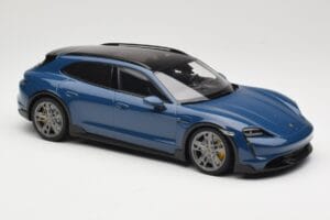 Porsche Taycan J1 Turbo S Cross Turismo Niebieski Minichamps 1:18 155069301 Metal — zdjęcie 4 z 6
