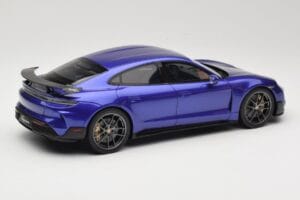 Porsche Taycan J1 Turbo GT Purple Sky Metallic GT Spirit 1:18 GT520 Żywica — zdjęcie 2 z 6