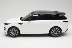 Range Rover Sport L461 P510e Fuji White GT Spirit 1:12 GT553 Żywica — zdjęcie 3 z 6