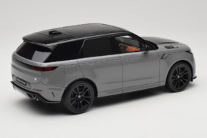 Range Rover Sport SV Edition Two Marl Grey Gloss GT Spirit 1:18 GT539 Żywica — zdjęcie 2 z 6