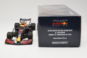 Red Bull Racing RB16 #33 M. Verstappen Winner 70th Anniversary GP 2020 Minichamps 1:18 110200533 Metal — zdjęcie 6 z 6