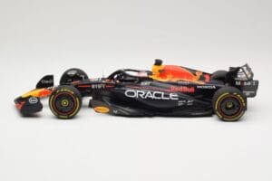 Red Bull Racing RB19 #1 M. Verstappen Winner Monaco GP 2023 Minichamps 1:18 110230701 Metal — zdjęcie 3 z 6