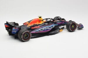 Red Bull Racing RB19 #11 S. Perez 2nd Place Miami GP 2023 Minichamps 1:18 110230511 Metal — zdjęcie 2 z 6