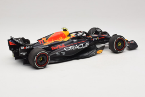 Red Bull RB19 #11 S. Perez Oracle Red Bull Racing Saudi Arabian Grand Prix Winner 2023 Minichamps 1:18 110230111 Żywica — zdjęcie 2 z 6