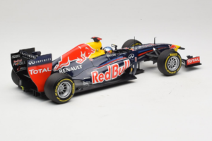 Red Bull RB8 Renault #1 S. Vettel Red Bull Racing Showcar 2012 Minichamps 1:18 110120071 Metal — zdjęcie 2 z 7