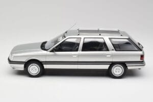 Renault 21 Nevada Srebrny Metaliczny Otto 1:18 OT479 Żywica — zdjęcie 3 z 6