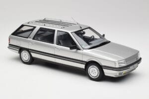 Renault 21 Nevada Srebrny Metaliczny Otto 1:18 OT479 Żywica — zdjęcie 4 z 6