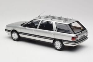 Renault 21 Nevada Srebrny Metaliczny Otto 1:18 OT479 Żywica — zdjęcie 5 z 6