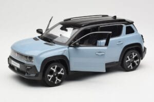Renault 4 E-Tech Electric Cloud Blue Norev 1:18 185521 Metal — zdjęcie 2 z 8