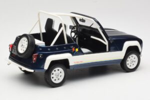 Renault 4L JP4 Niebieski Otto 1:18 OT212 Żywica — zdjęcie 2 z 6