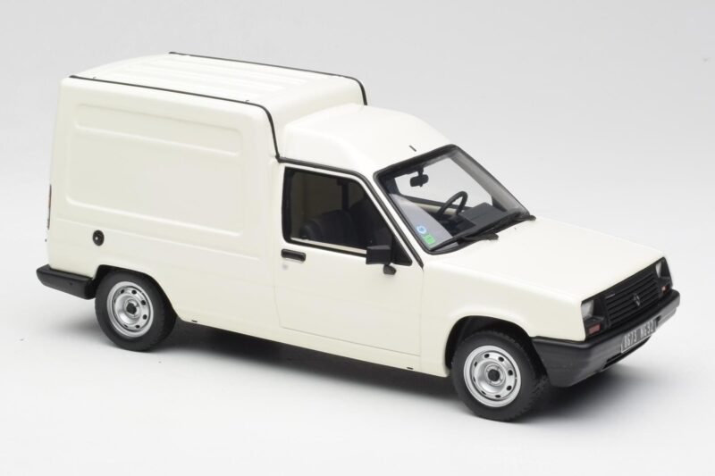 Renault Express Biały Otto 1:18 OT466 Żywica