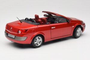Renault Megane Mk1 CC Czerwony Solido 1:18 8152 Metal — zdjęcie 3 z 8