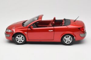 Renault Megane Mk1 CC Czerwony Solido 1:18 8152 Metal — zdjęcie 4 z 8