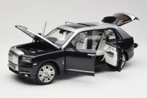 Rolls-Royce Cullinan Czarny & Srebrny OEM 1:18 ROLLS001 Metal — zdjęcie 2 z 8