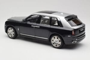 Rolls-Royce Cullinan Czarny & Srebrny OEM 1:18 ROLLS001 Metal — zdjęcie 7 z 8